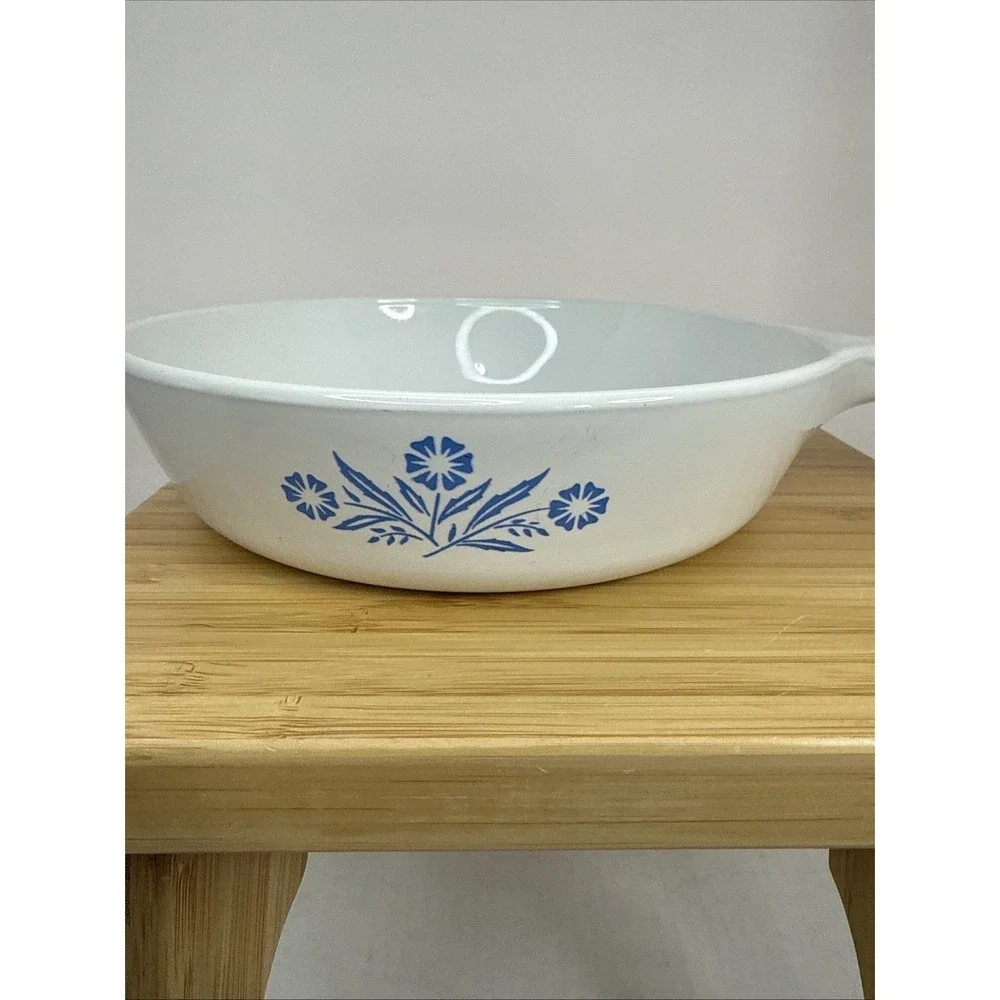 VTG‎ Corning Ware Sauce Pan Skillet Blue Cornflower 6-1/2 inch P-83-B No Lid EUC